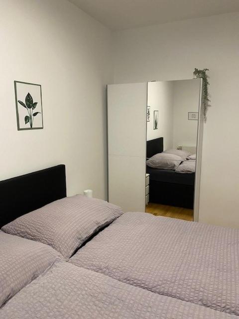 Paky Appartements 00322 Bruck an der Leitha Bagian luar foto