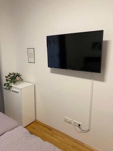 Paky Appartements 00322 Bruck an der Leitha Bagian luar foto