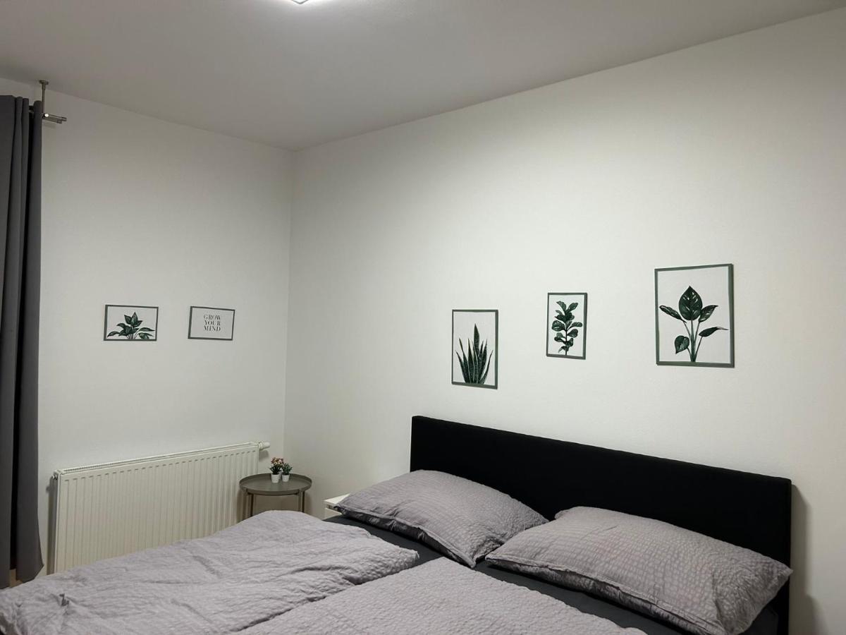 Paky Appartements 00322 Bruck an der Leitha Bagian luar foto